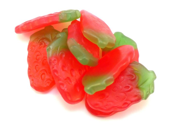 Giant Strawberry jelly sweets are made by Haribo and possibly the most popular jelly sweet that we have in our online sweet shop. Fab strawberry flavour and shape in this famous jelly sweet