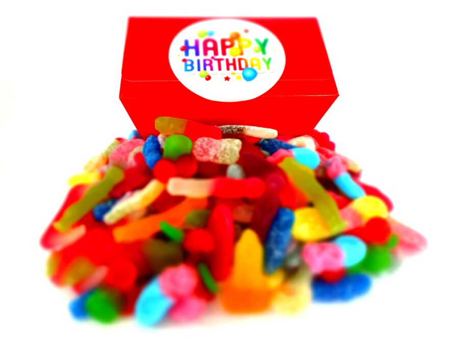 A Happy Birthday gift box filled with 1 kilo of vegan sweets